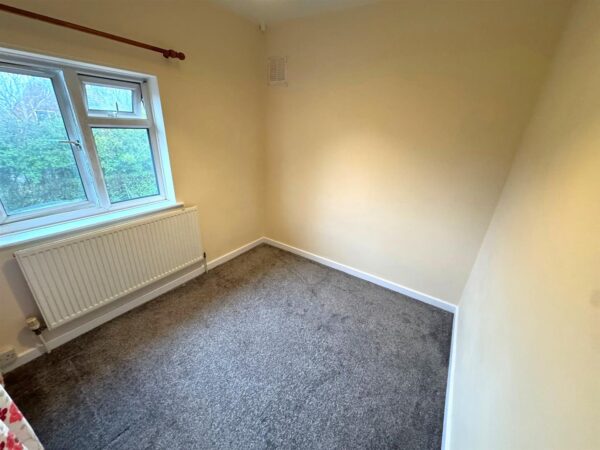 Woodfield Grove, Corby