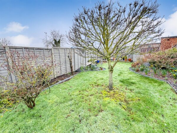 Woodlands Avenue, Corby