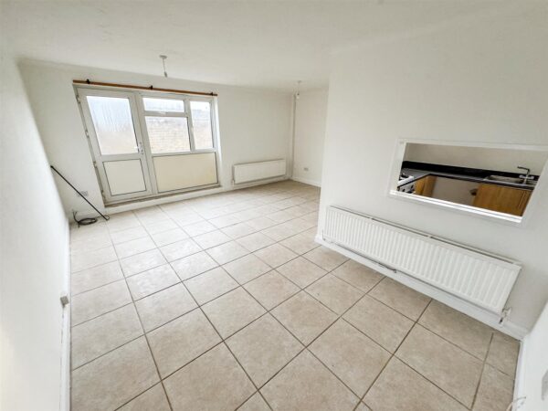 Holyrood Walk, Corby