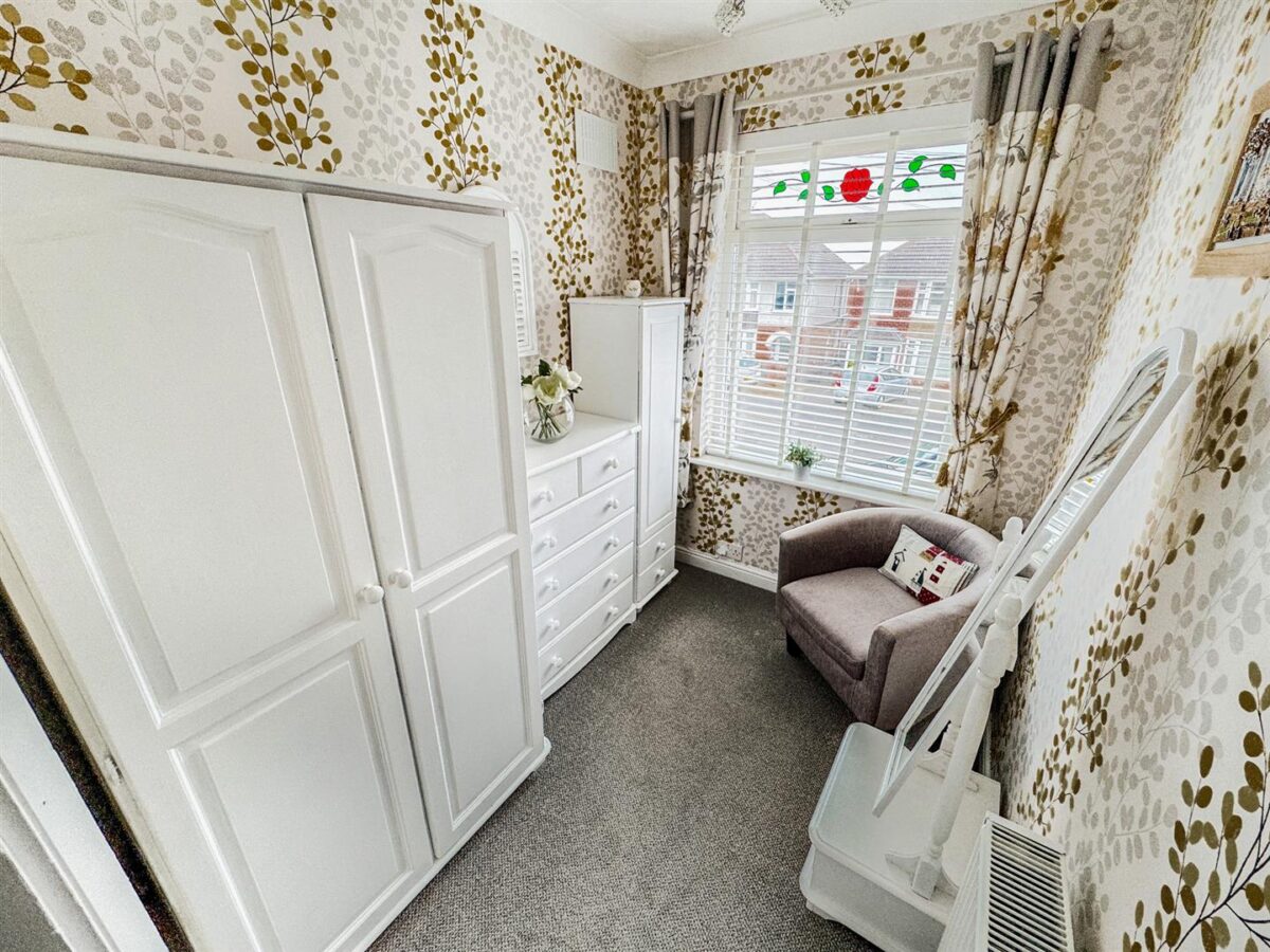 Woodlands Avenue, Corby