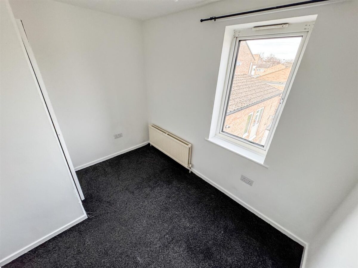 Holyrood Walk, Corby