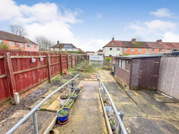 Tanfields Grove, Corby