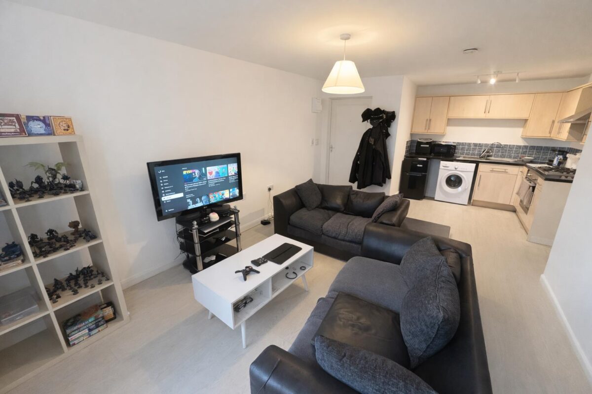 Hill Street, Kettering