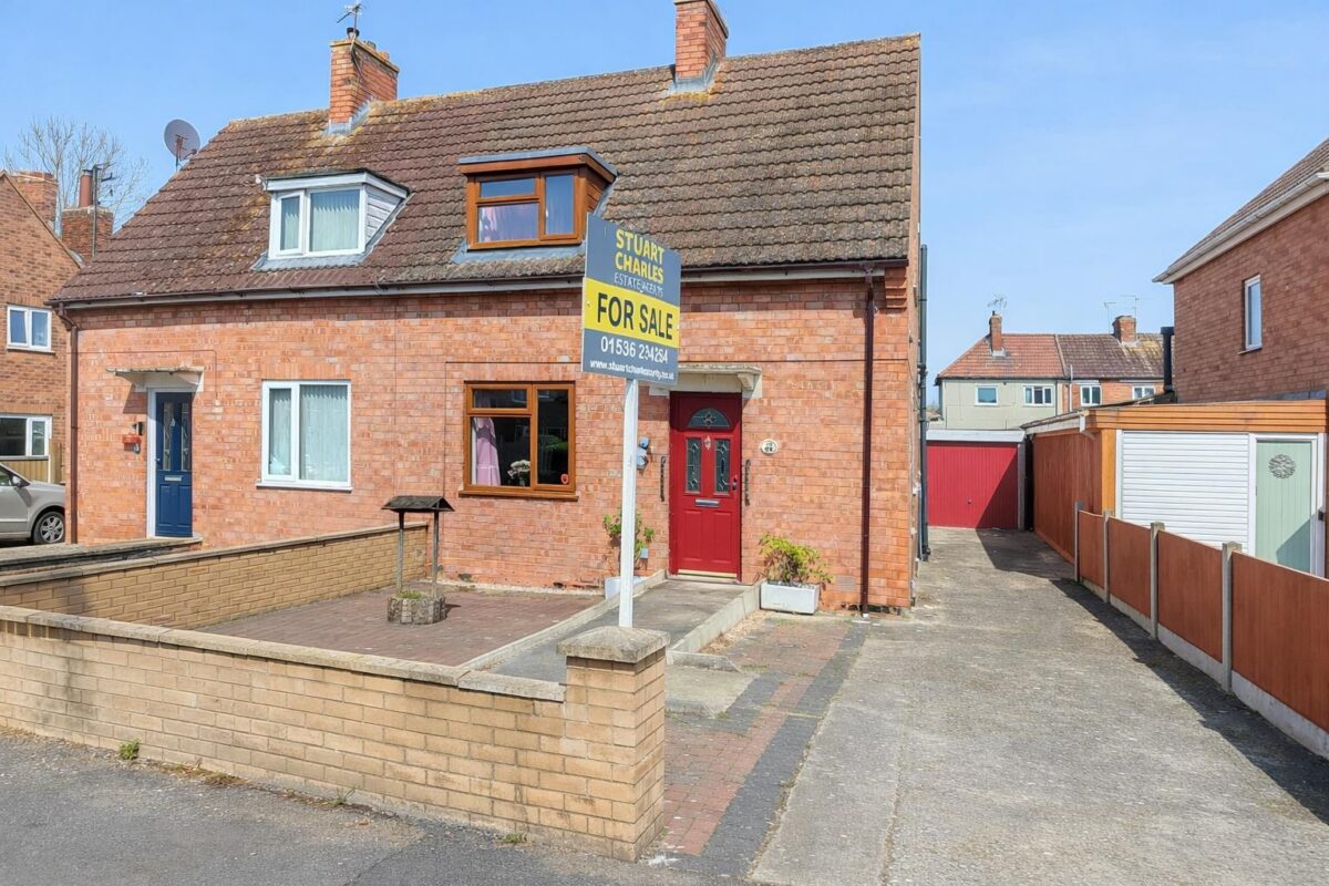 Tanfields Grove, Corby