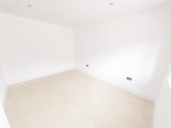 Corby Road, Weldon, Corby