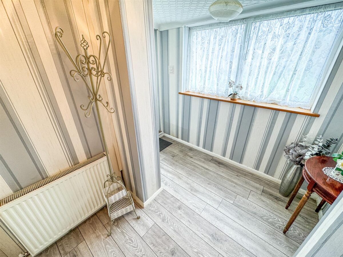 Warminster Close, Corby