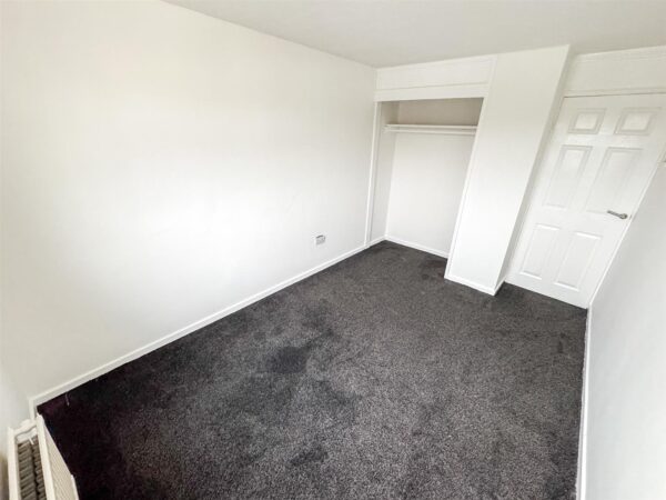 Holyrood Walk, Corby