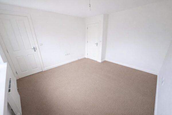 Nuthatch Close, Corby