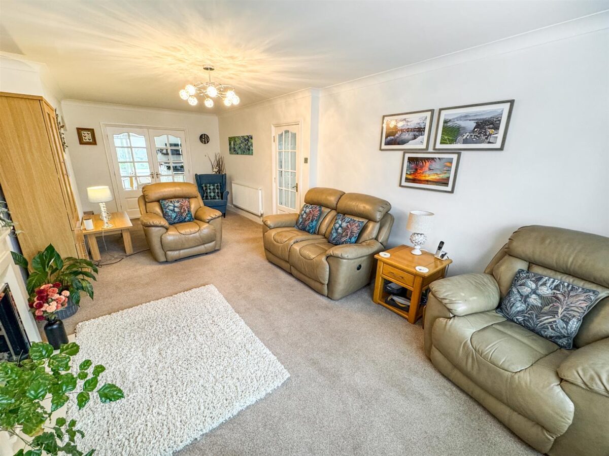 Woodlands Avenue, Corby