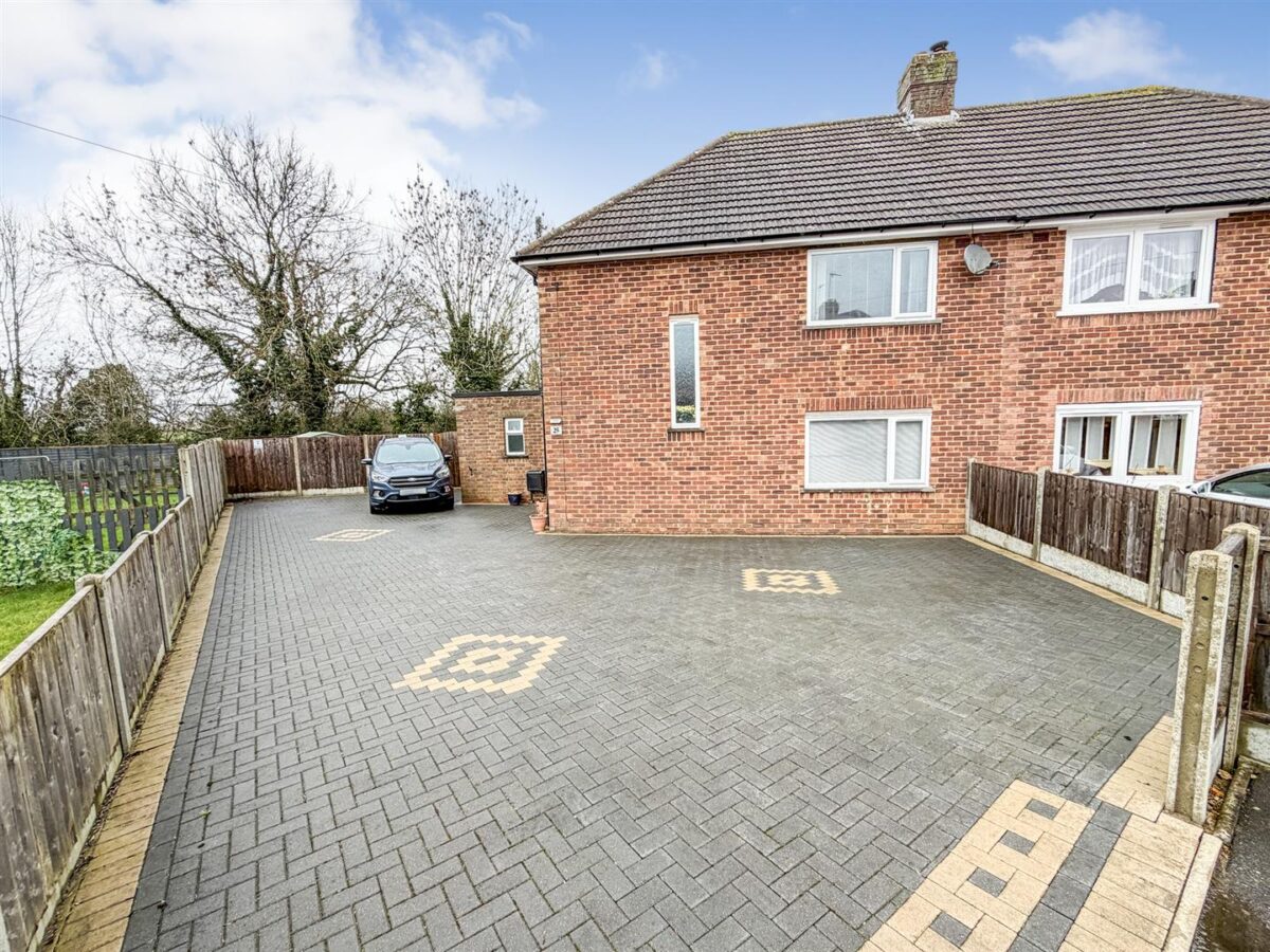 Pevrel Place, Desborough, Kettering