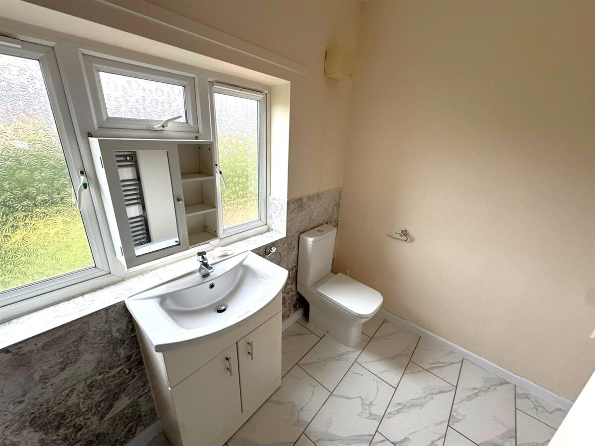 Woodfield Grove, Corby