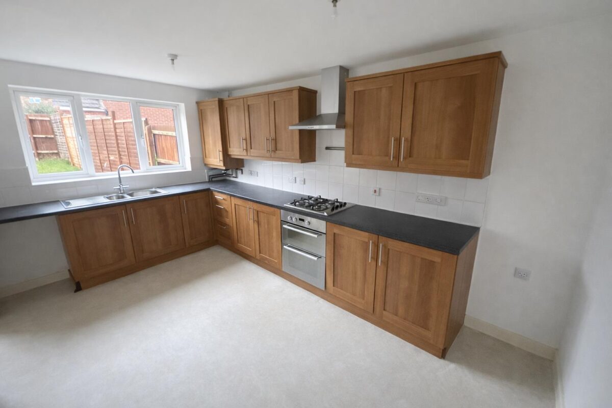 Nuthatch Close, Corby