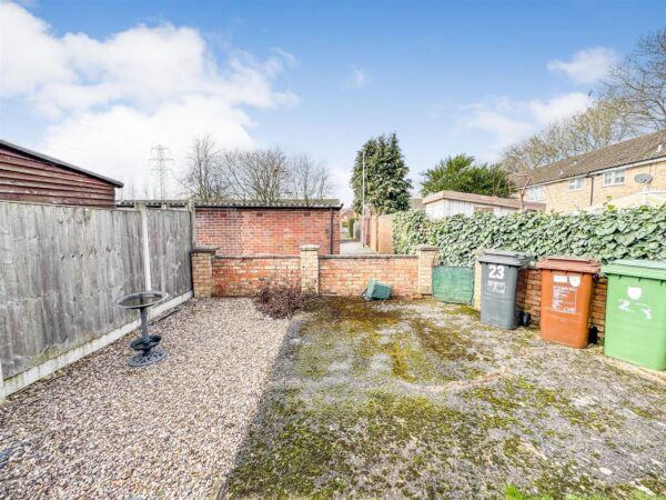 Warminster Close, Corby