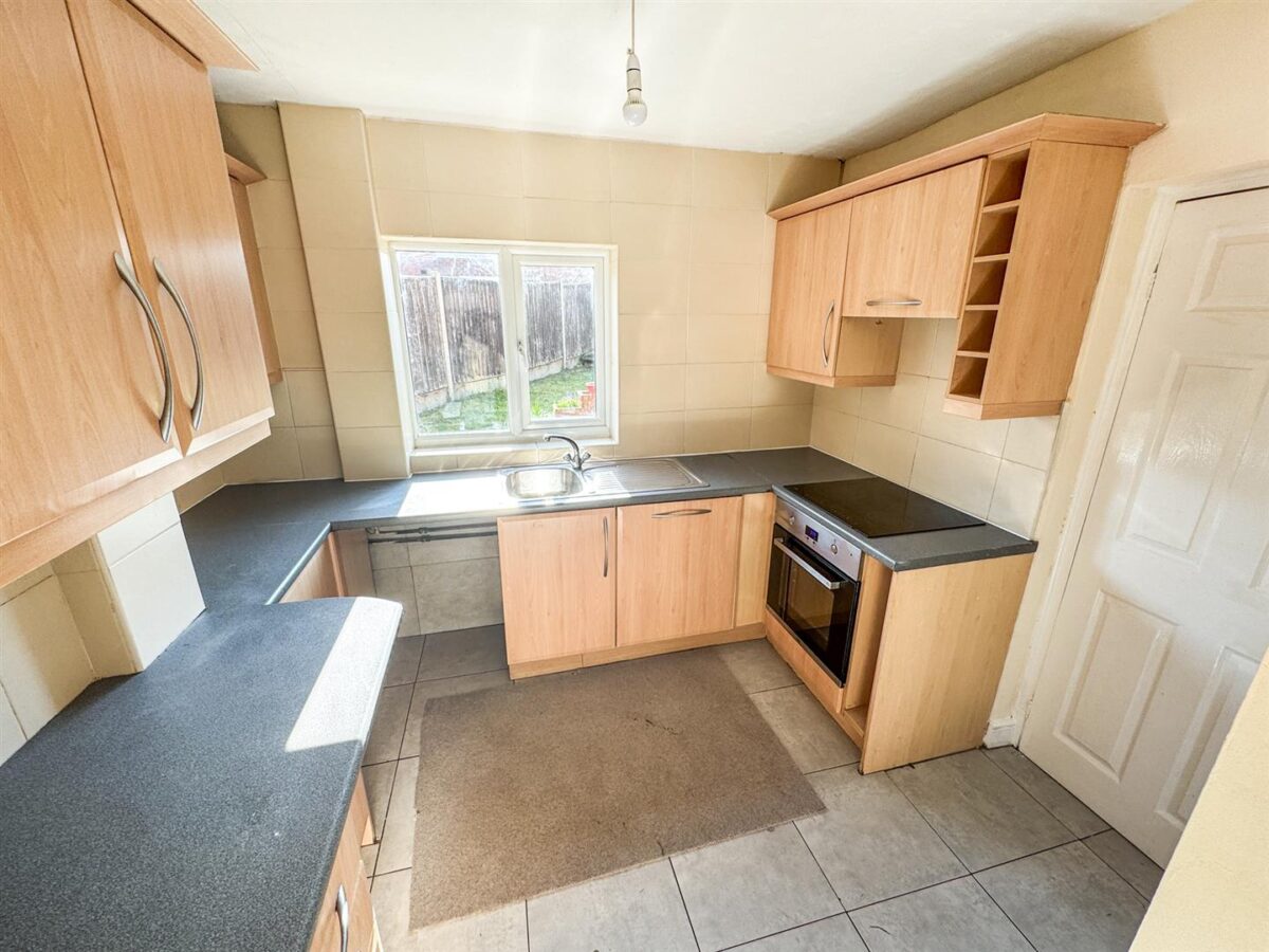 Parsons Grove, Corby