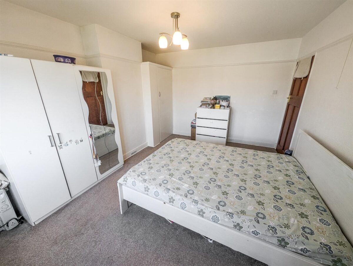 Cottingham Road, Corby