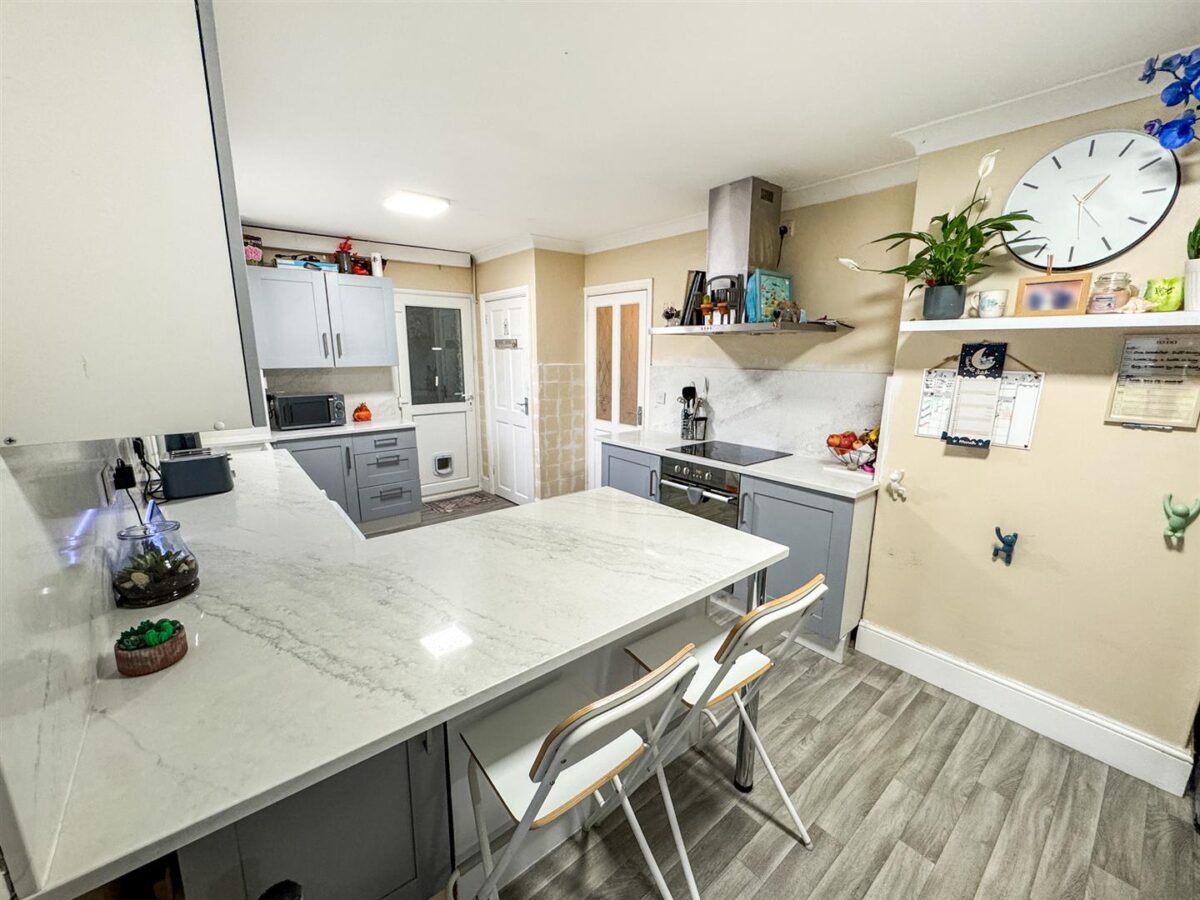 Chelveston Drive, Corby