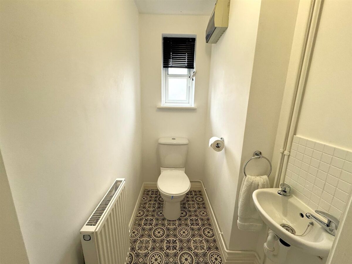 Flatford Close, Corby