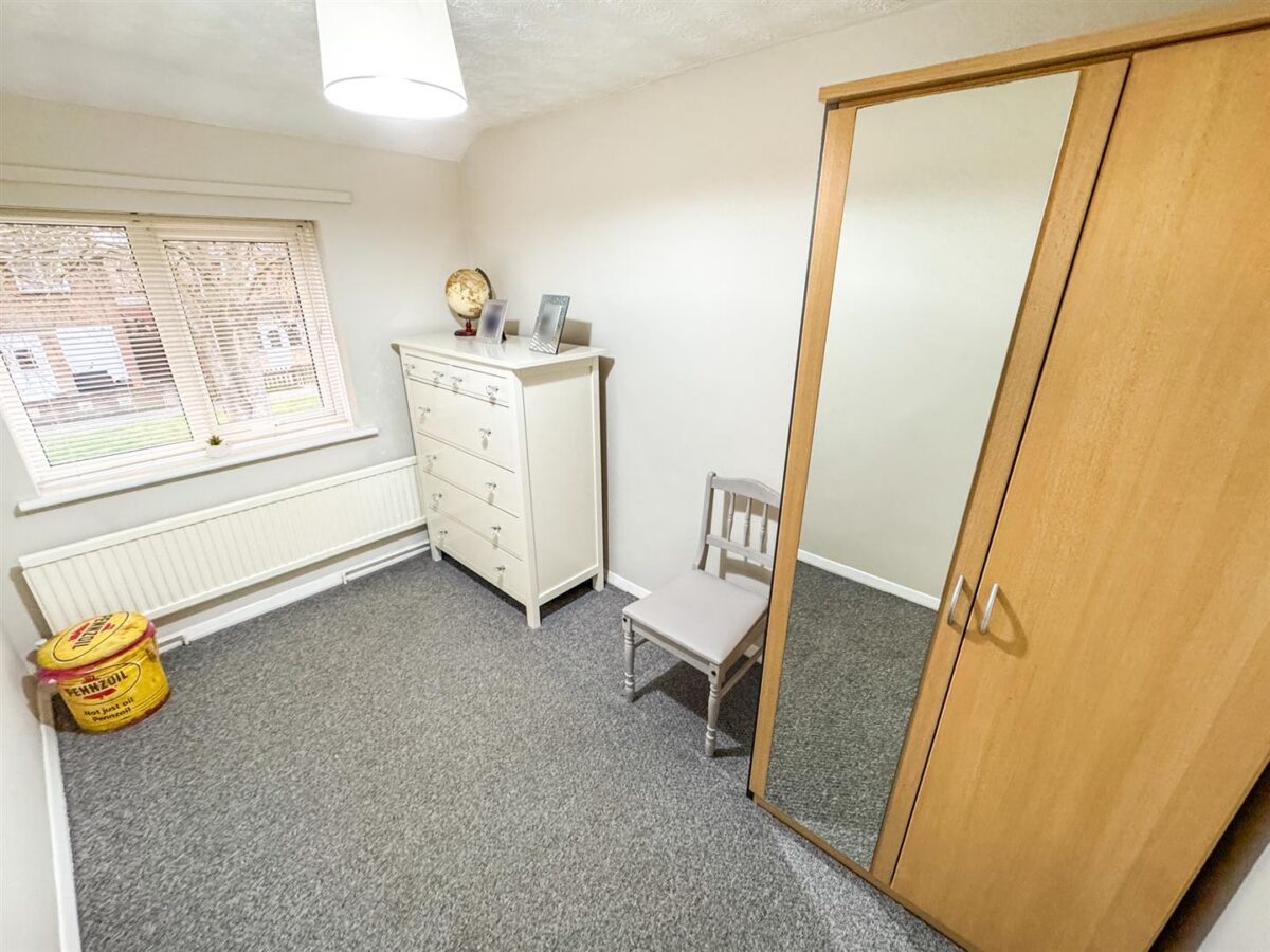 Warminster close, Corby