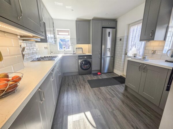 Tanfields Grove, Corby