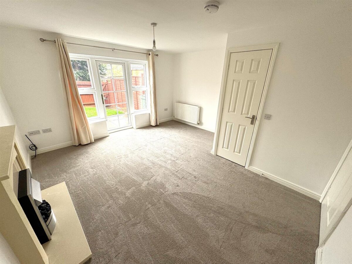 Flatford Close, Corby