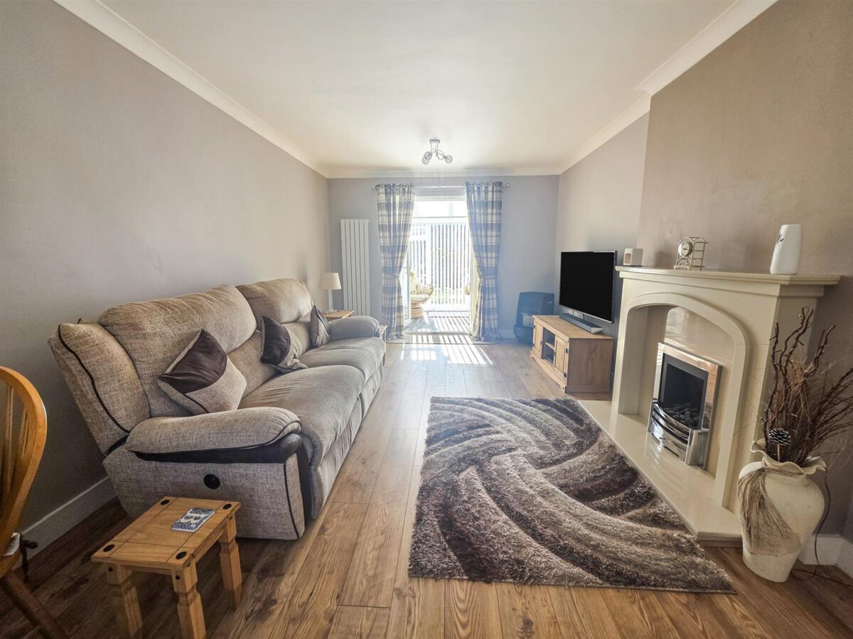 Tanfields Grove, Corby