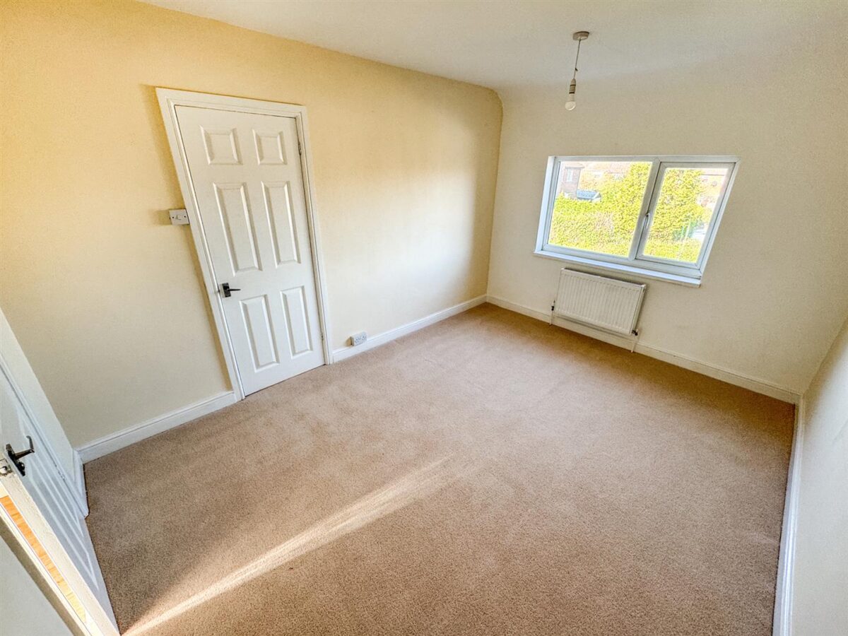 Parsons Grove, Corby