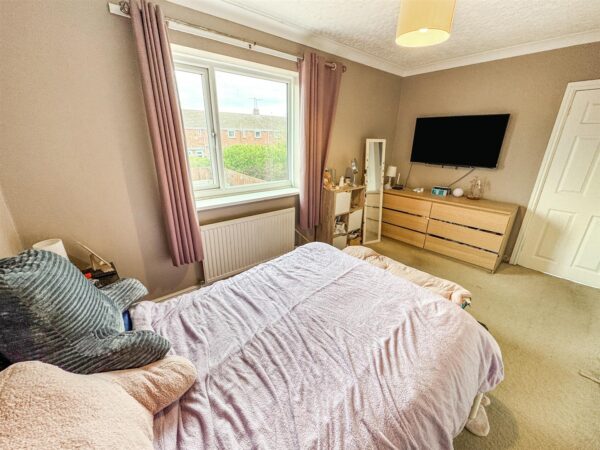 Chelveston Drive, Corby