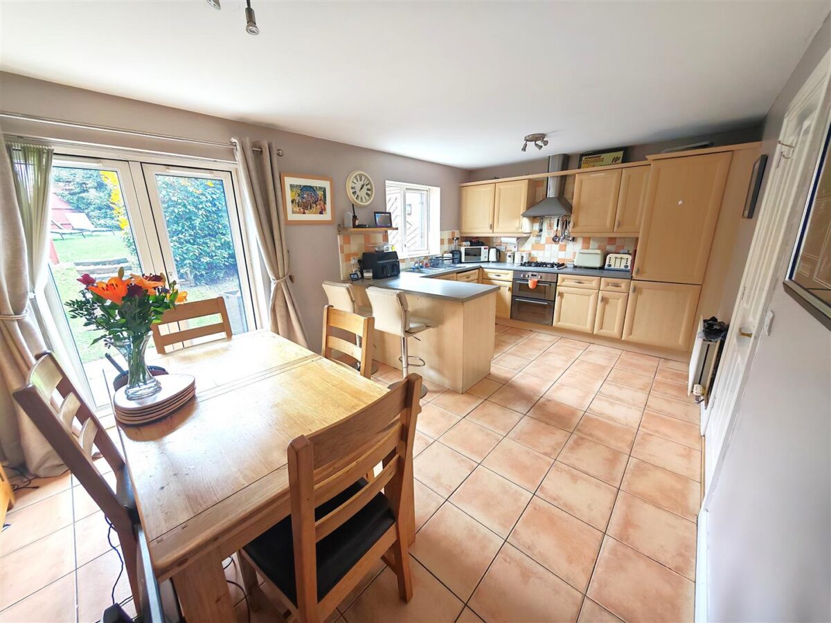 Chatsworth Road, Corby