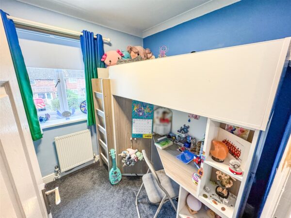 Chelveston Drive, Corby