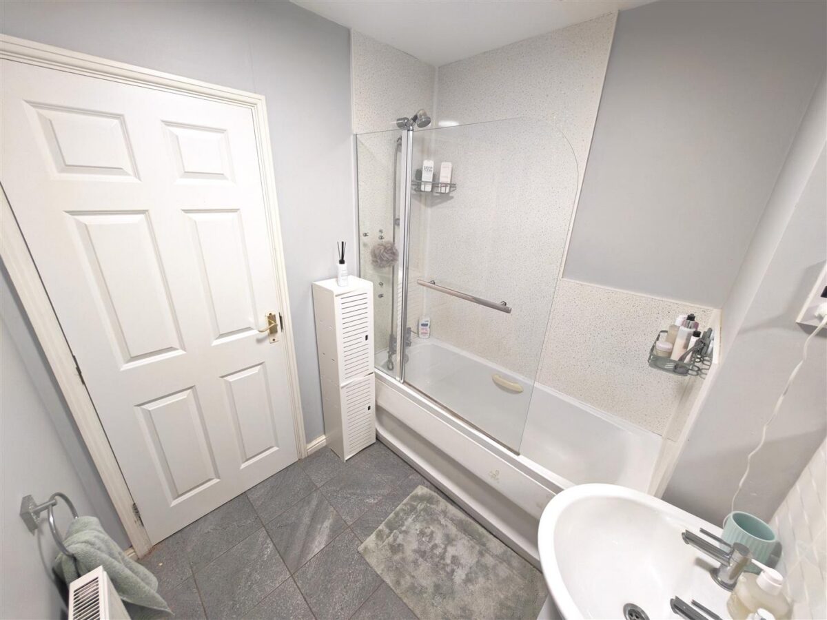 16, Hatfield Close, Corby, North Northamptonshire,