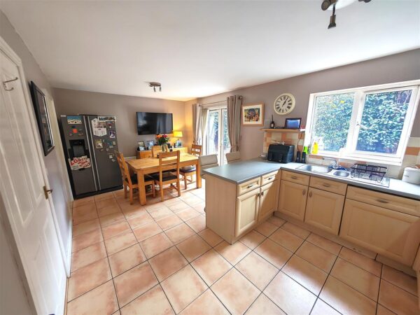 Chatsworth Road, Corby