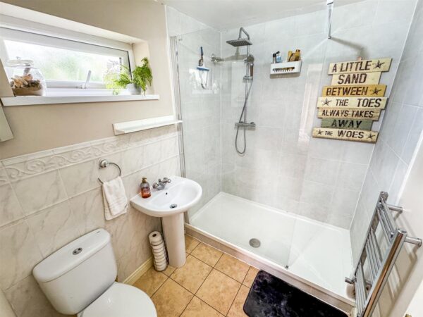 Chatsworth Road, Corby