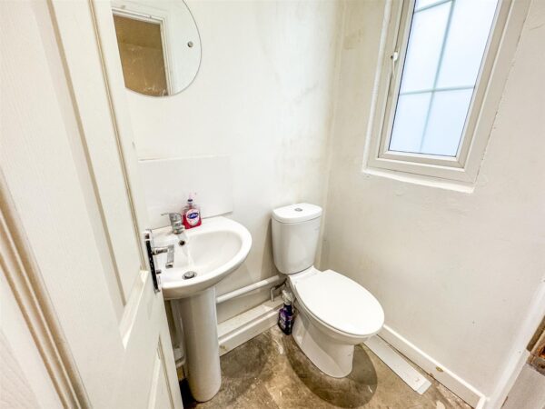 Chelveston Drive, Corby