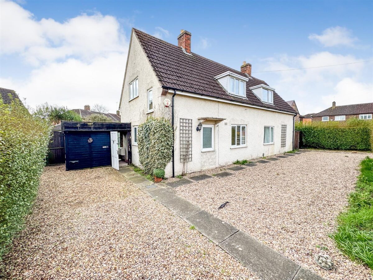 Franklin Fields, Corby