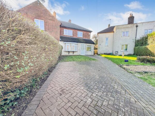 Parsons Grove, Corby