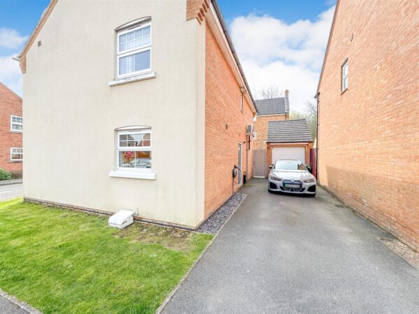 Clarendon Close, Corby