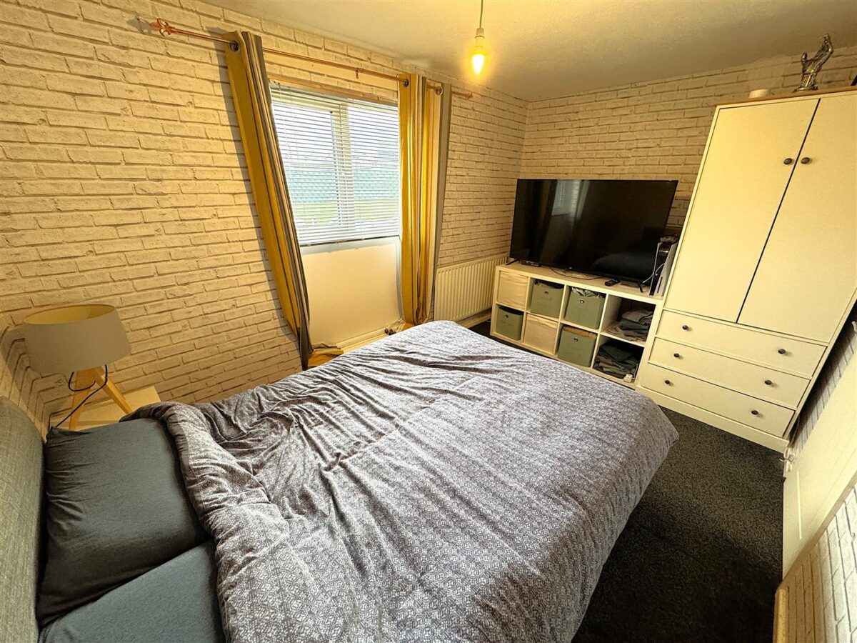 Elizabeth Street, Corby