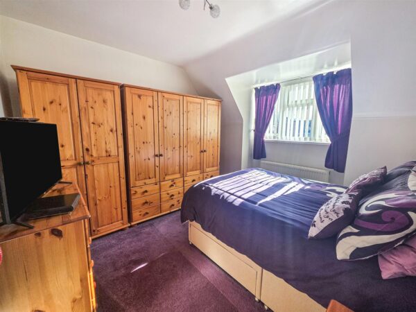 Tanfields Grove, Corby