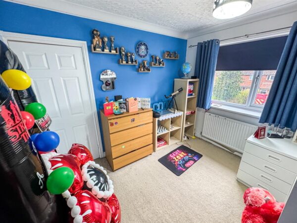 Chelveston Drive, Corby