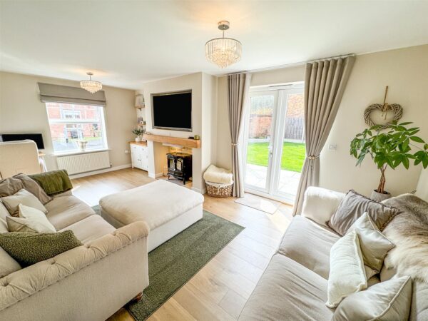 Clarendon Close, Corby