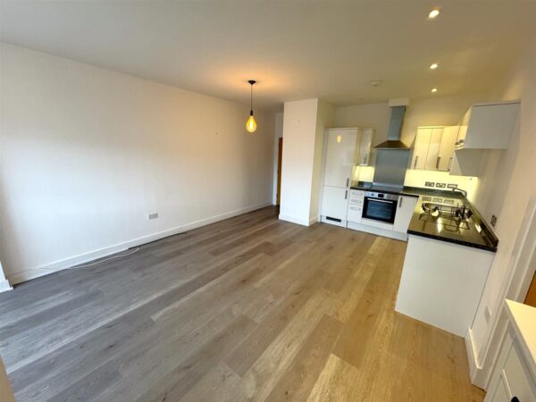 Studfall Avenue, Corby