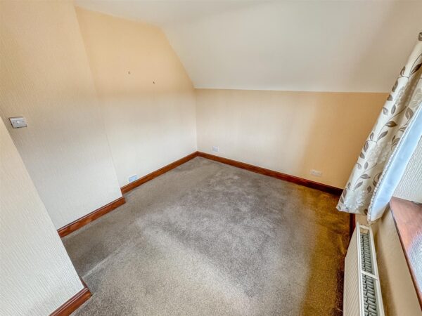 Franklin Fields, Corby