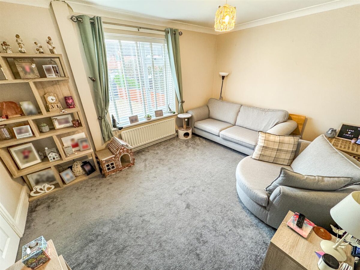 Chelveston Drive, Corby