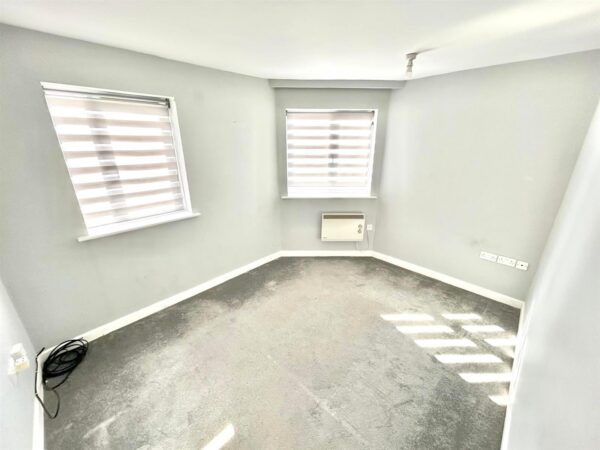 Langdale Grove, Corby