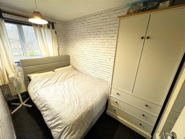 Elizabeth Street, Corby