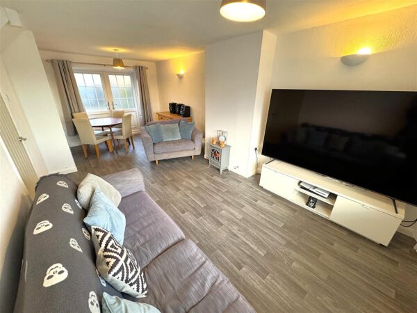 Elizabeth Street, Corby