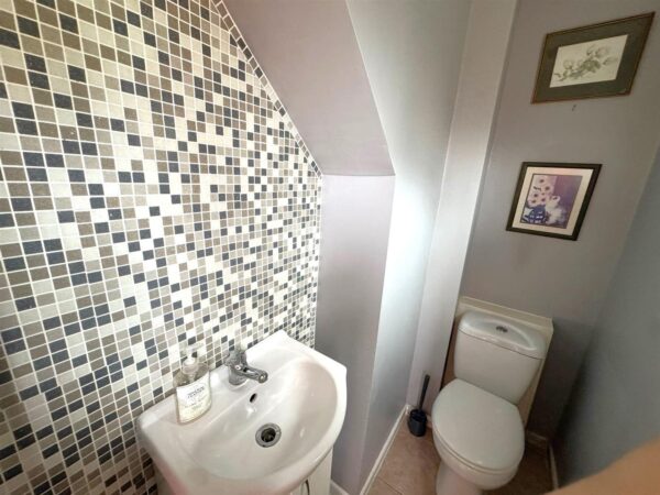 Brinkhill Walk, Corby