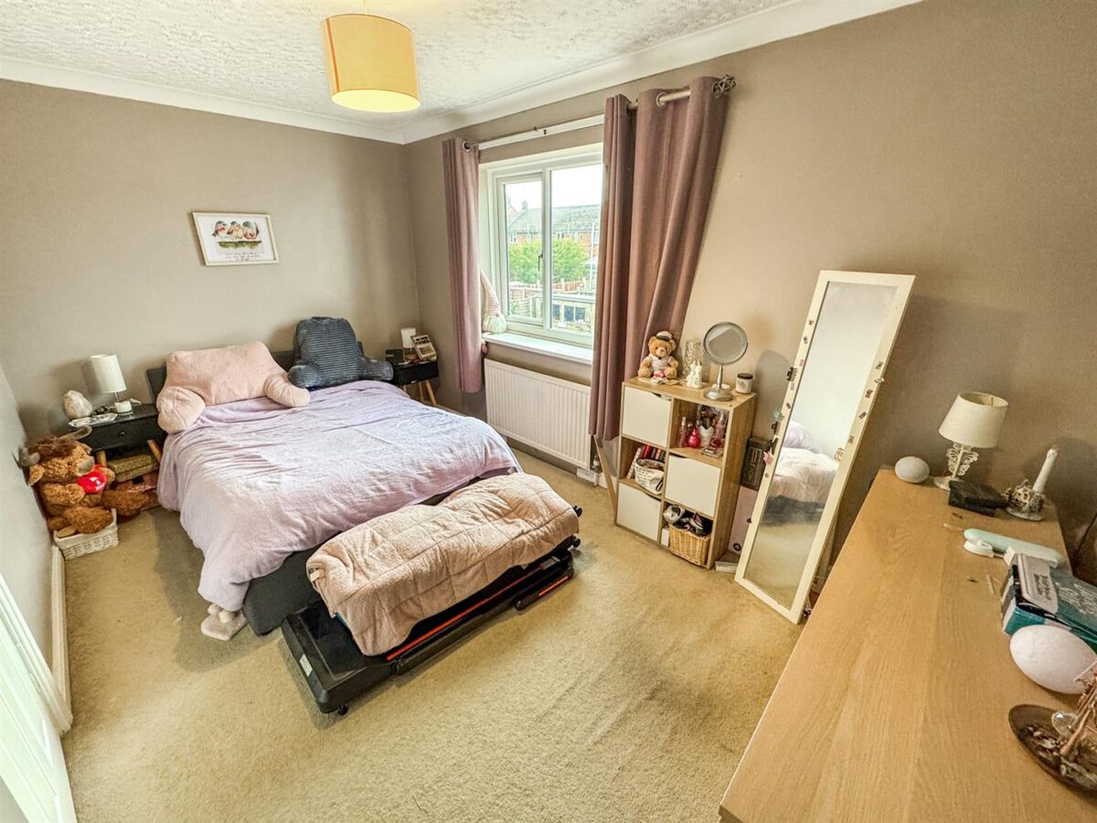 Chelveston Drive, Corby