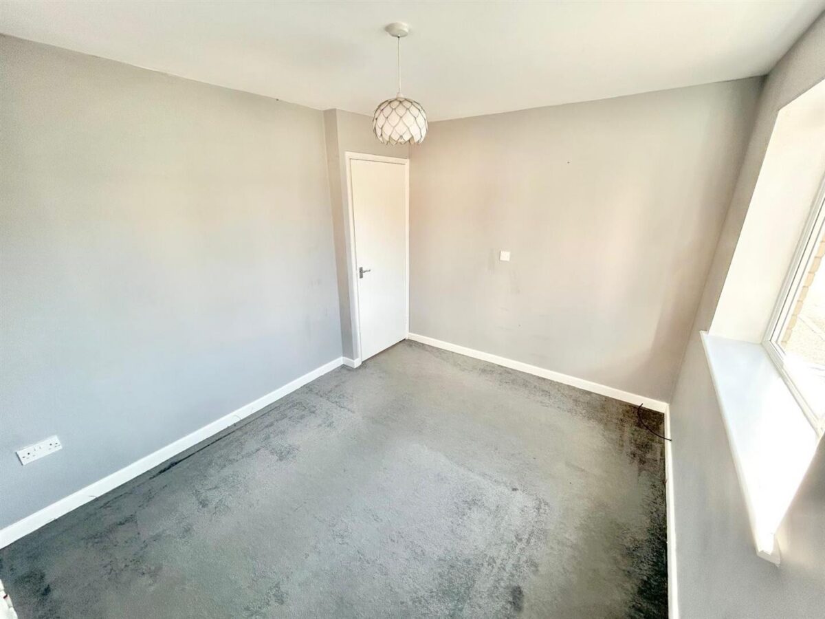 Langdale Grove, Corby