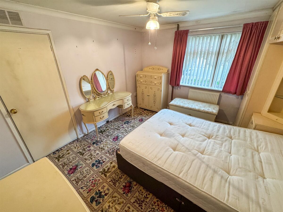 Hillside Crescent, Weldon, Corby